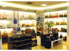 -百盛(中山路店)