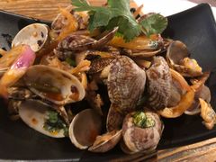 -胡桃里音乐酒馆(环亚凯瑟琳广场店)