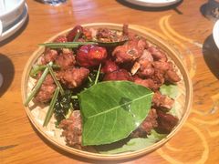 -菌自由丨野生菌火锅特色庭院餐厅(丽江古城店)