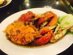 -J Daeng Seafood