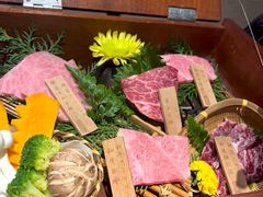 -山川小町·极番烧肉(新地假日广场店)