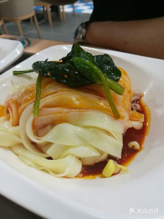 魏家凉皮(南楼店)面皮图片 - 第2张