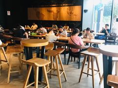 大堂-星巴克臻选(莘庄仲盛店)