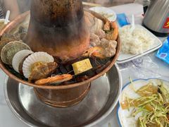 -一口猪海鲜浑锅·东北家常菜