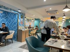 大堂-东鑫记港式茶餐厅(南京东路店)