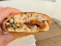 -VERIE BAKEHOUSE