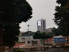 -燕子岗体育场