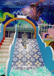 -爱丽丝奇幻乐园