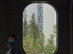 -龙溪路(地铁站)
