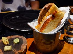 餐前包-AZUL by FUEL蓝色·法式酒馆(琶醍店)