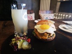 -HIGH FIVE哈福手工汉堡(桂林路店)