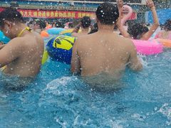 -欢乐水魔方水世界