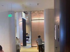 -涨巢·潮玩水疗局