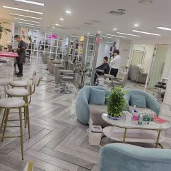 -米娜护肤造型