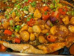 -鸣记脆皮烤鱼·海鲜烤鱼(三八广场店)