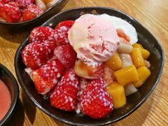 芋见草莓冰沙-鲜芋仙(太原街万达店)