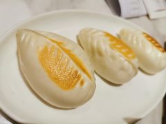 -香港百合居(LCM置汇旭辉广场店)