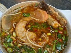 -肖肖酸萝卜鱼火锅(总店)