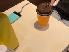 -麦当劳(汉口火车站候车室店)
