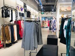 -MaxMara(燕莎奥特莱斯店)