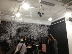 点击看大图 -THE QUEEN(北京店)