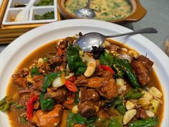 老济南金牌炒鸡-老济南·地道济南菜(大明湖店)
