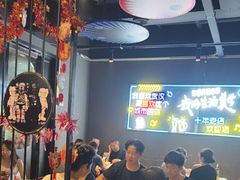-老街烧烤大排档·地道湖北菜·龙虾馆(汉口火车站店)