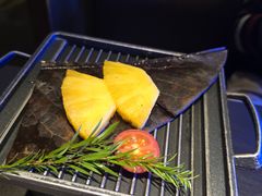 -蟹犇前•帝王蟹雪蟹(陆家嘴店)