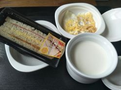 -堃腾月子会所