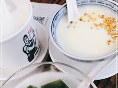 -周大娘牛乳(旧寨古村总店)