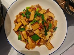 -卞氏菜根香(航空路旗舰店)