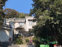 -她说户外烧烤团建(西湖店)
