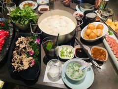 -捞王锅物料理(上海世茂广场店)