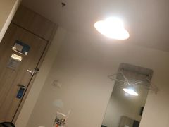 -汉庭(南京五塘广场地铁站店)