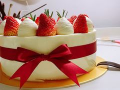 -花花卷卷·鲜食蛋糕(静安久光百货店)