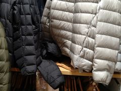 -优衣库(南宁安吉万达广场店)