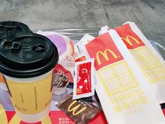 -麦当劳(展览路店)