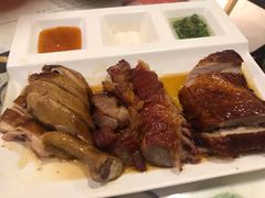 -新大咀港式茶餐厅(宝山万达店)