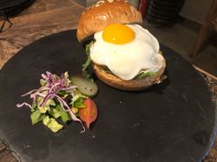 -HIGH FIVE哈福手工汉堡(桂林路店)