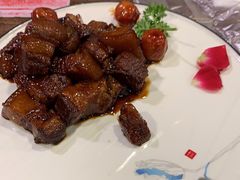 半红果煨肉-七菜馆·东北菜·蒸饺(文体路店)