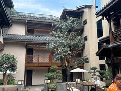 -华冠悠岚·庭院餐厅(青城后山店)