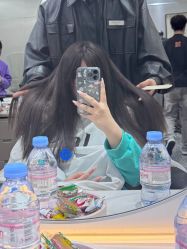 -Tloml salon