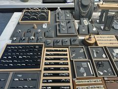 -十八字金·银饰·拼豆·开蚌DIY(魏公芳华里店)