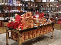 -VENCHI 闻绮(北京国贸商城店)