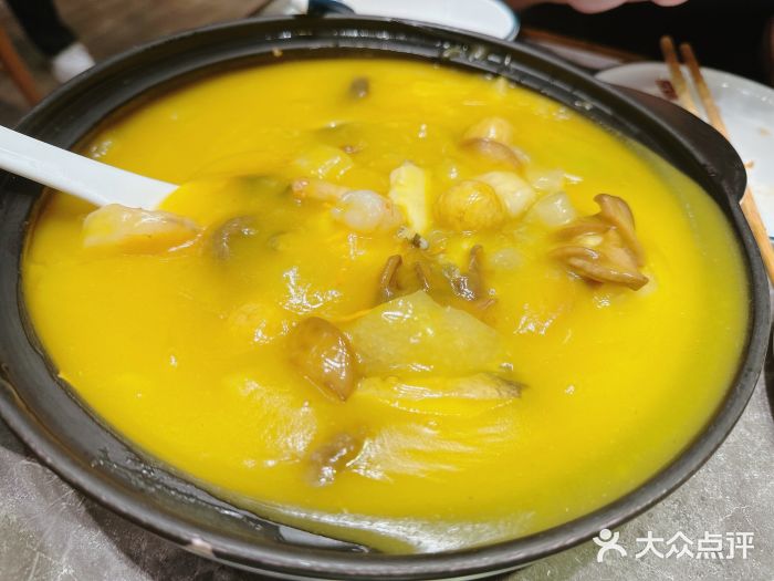 闫府私房菜·百年鲁菜(恒隆店)老坛子佛跳墙图片