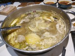 -乡土黄·鲜牛肉火锅·小龙虾(兴业街店)