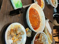 -爆炸头阿姨小四川正宗川味小吃(无任何分店)