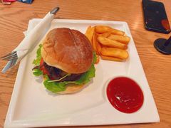 牛肉汉堡-JamaicaBlue(新城国际店)