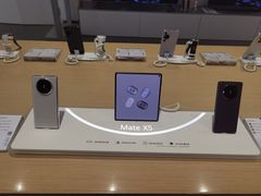 -华为授权体验店(中山公园来福士)