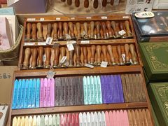 -猫的天空之城概念书店(杭州南宋御街店)